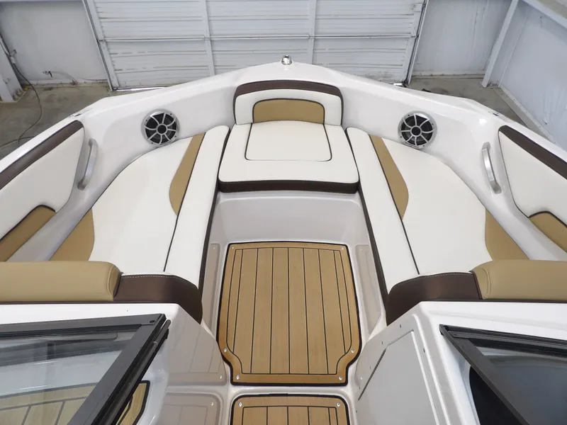 Slide: The Image of Yamaha 195S 2021 - 12