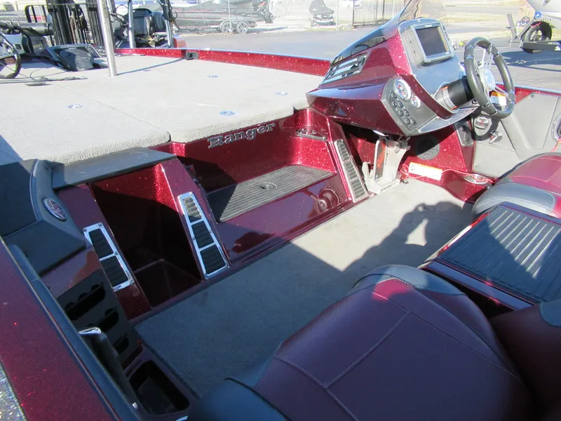 Slide: The Image of Ranger Z518 C 2017 - 3