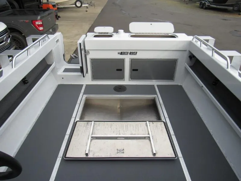 Slide: The Image of North River 25 Seahawk HT 2026 - 11