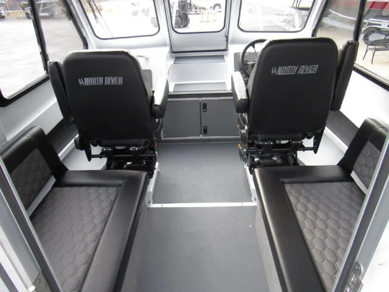 Slide: The Image of North River 25 Seahawk HT 2026 - 17