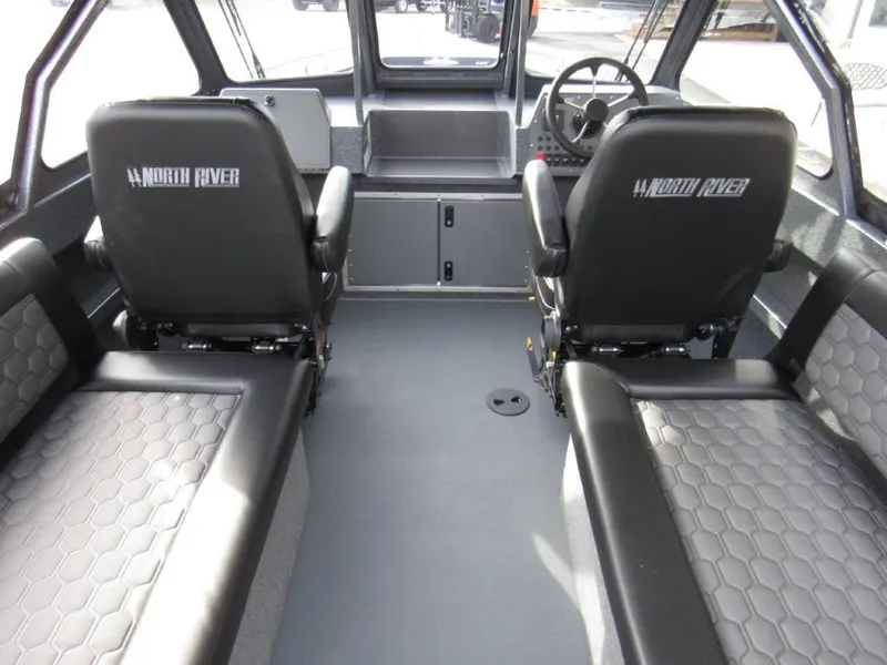 Slide: The Image of North River 22' Seahawk 2026 - 17