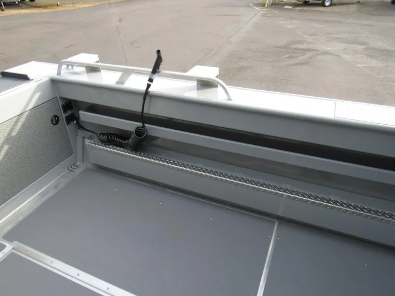 Slide: The Image of Hewescraft 240 Ocean Pro HT 2026 - 9