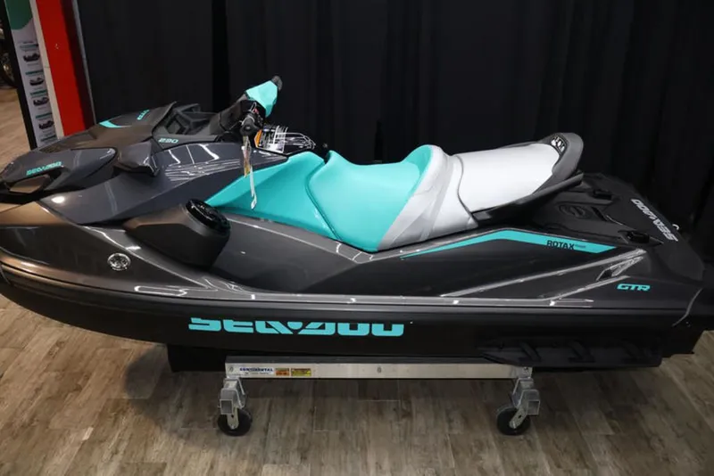Slide: The Image of Sea-Doo GTR 230 2026 - 3
