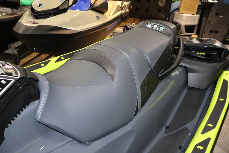 Slide: The Image of Sea-Doo Explorer Pro 230 2026 - 6