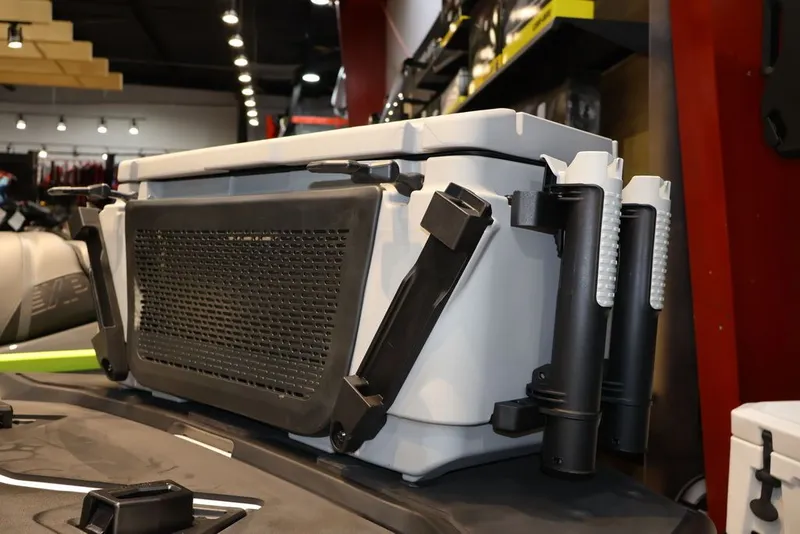 Slide: The Image of Sea-Doo FishPro Sport 170 2026 - 16