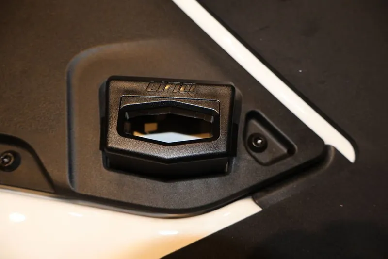 Slide: The Image of Sea-Doo FishPro Sport 170 2026 - 18