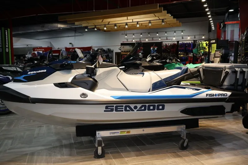 Slide: The Image of Sea-Doo FishPro Sport 170 2026 - 3