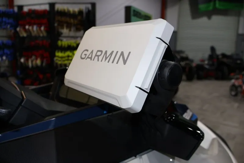 Slide: The Image of Sea-Doo FishPro Sport 170 2026 - 8