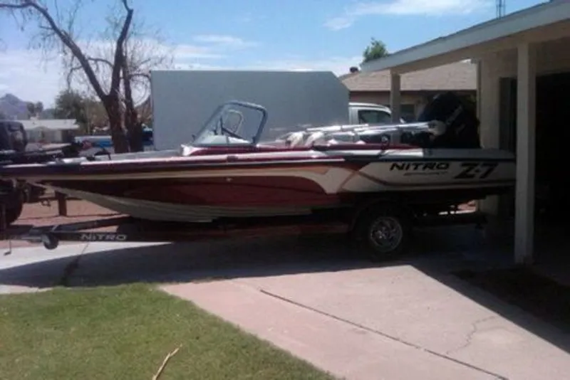 Slide: The Image of Nitro Z-7 Sport 2012 - 7