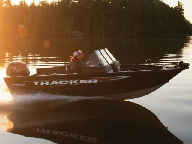 The Image of Tracker Pro Guide V-175 Combo 2026 - 1