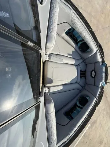 Slide: The Image of Centurion Ri230 2026 - 15