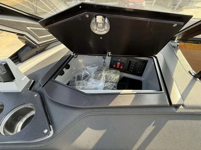 Slide: The Image of Centurion Ri230 2026 - 17