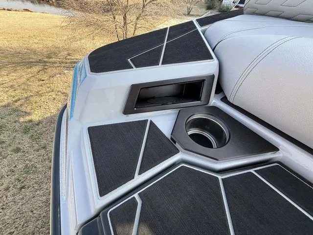 Slide: The Image of Centurion Ri230 2026 - 22