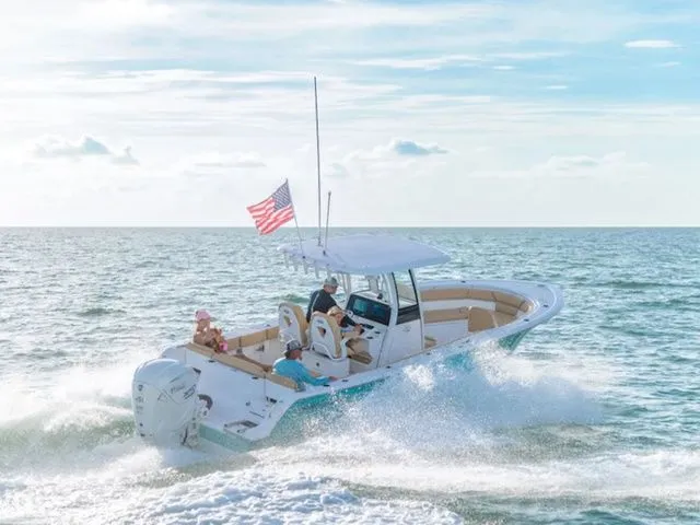 Slide: The Image of Sportsman Heritage 261 Center Console 2026 - 20