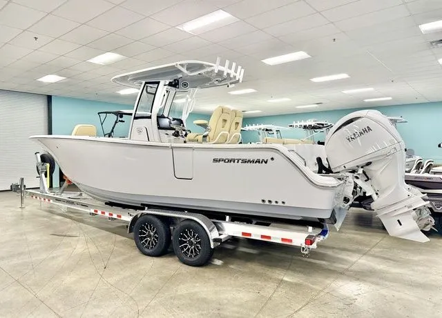 Slide: The Image of Sportsman Heritage 261 Center Console 2026 - 3