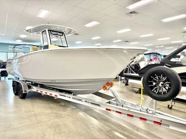 Slide: The Image of Sportsman Heritage 261 Center Console 2026 - 5