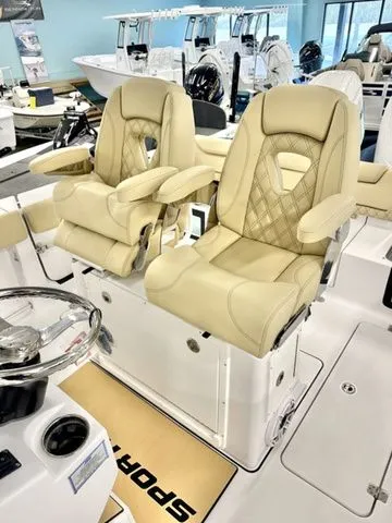 Slide: The Image of Sportsman Heritage 261 Center Console 2026 - 7