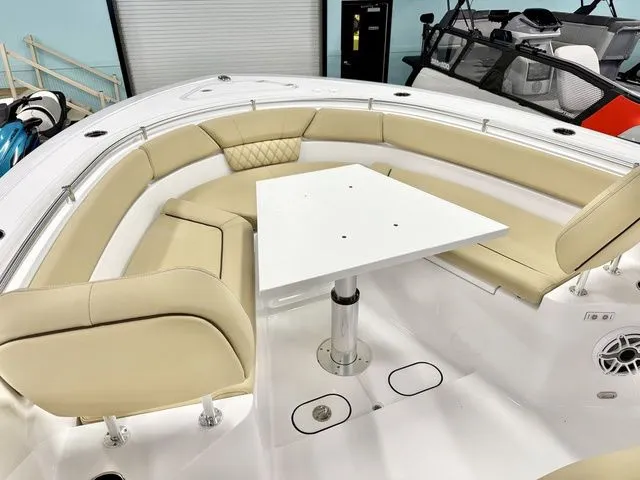 Slide: The Image of Sportsman Heritage 261 Center Console 2026 - 9