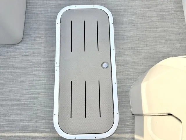 Slide: The Image of Bennington 23 LSB 2023 - 10