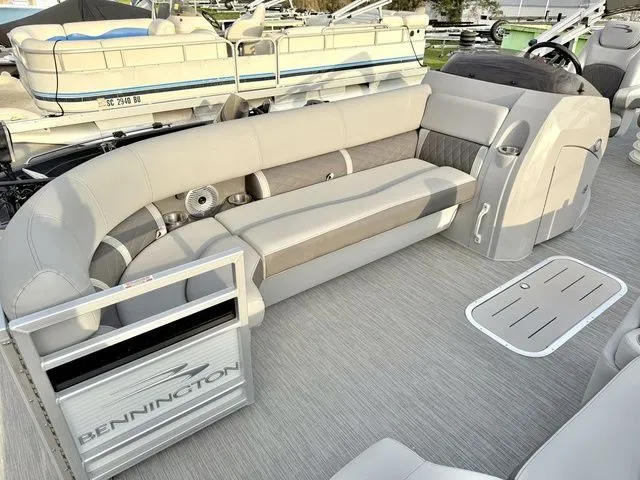 Slide: The Image of Bennington 23 LSB 2023 - 13