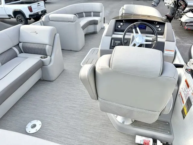 Slide: The Image of Bennington 23 LSB 2023 - 6