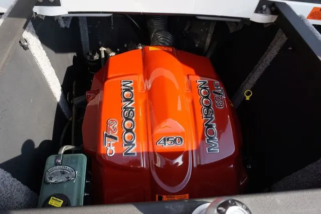 Slide: The Image of Malibu Wakesetter 25 LSV 2018 - 27