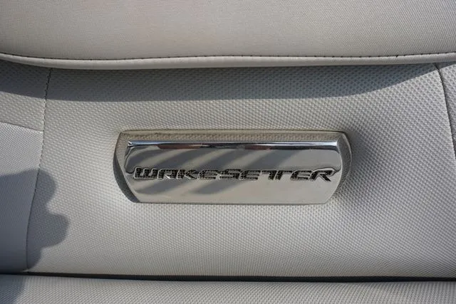 Slide: The Image of Malibu Wakesetter 25 LSV 2018 - 9