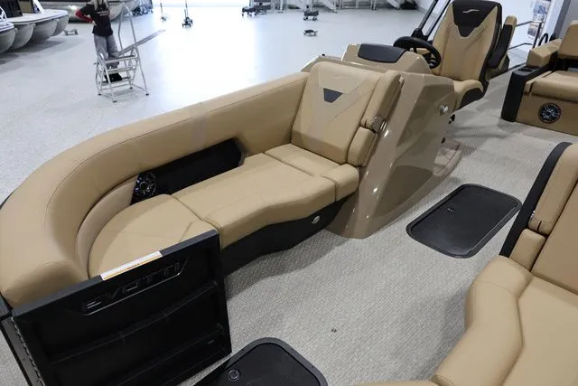 Slide: The Image of Evotti 523 CS 2026 - 6