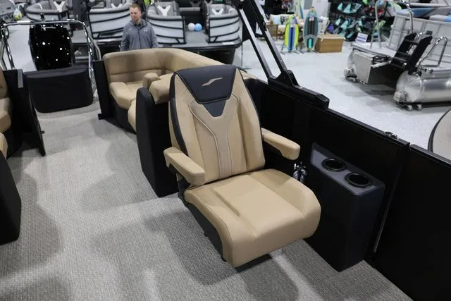 Slide: The Image of Evotti 521 QL 2026 - 12