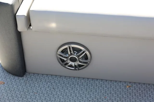 Slide: The Image of Evotti 523 CS 2026 - 23