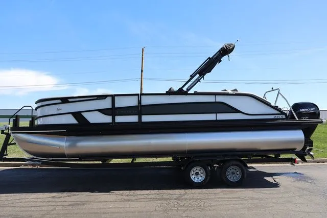 Slide: The Image of Evotti 523 CS 2026 - 5