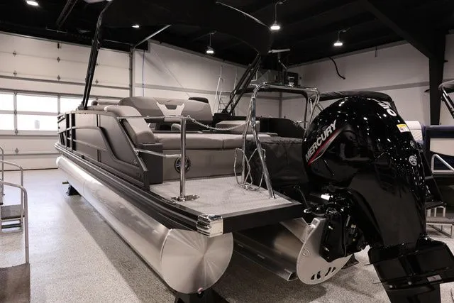 Slide: The Image of Evotti 523 CS OMNI Chaise 2026 - 7