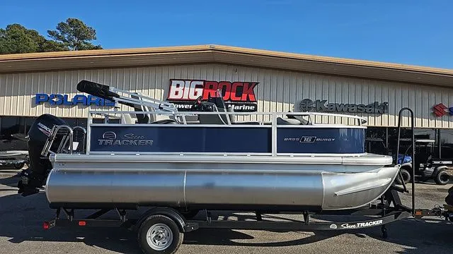 The Image of Sun Tracker Bass Buggy 16 XL Select 2026 - 1