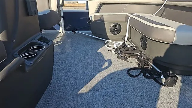 Slide: The Image of Sun Tracker Bass Buggy 16 XL Select 2026 - 20