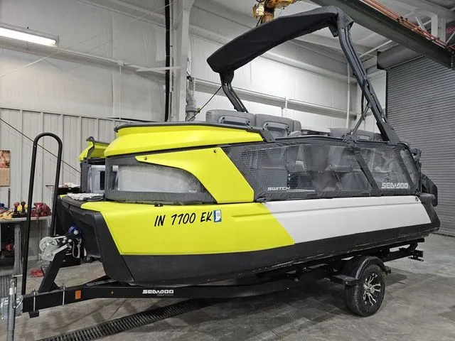 The Image of Sea-Doo Switch Cruise 18 2022 - 1