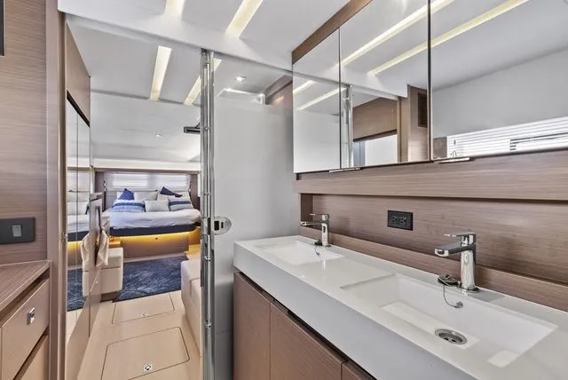 Slide: The Image of Leopard 53 Powercat 2025 - 11