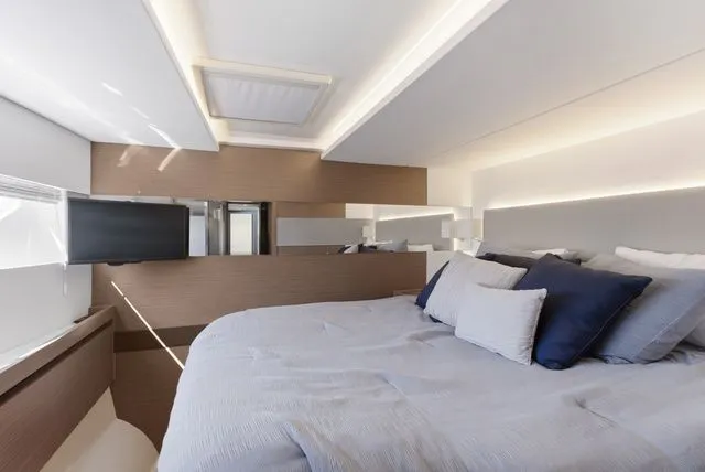 Slide: The Image of Leopard 53 Powercat 2025 - 13