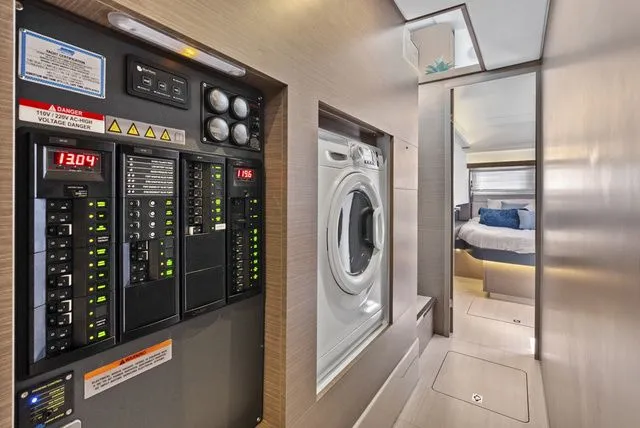 Slide: The Image of Leopard 53 Powercat 2025 - 15