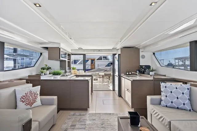 Slide: The Image of Leopard 53 Powercat 2025 - 31