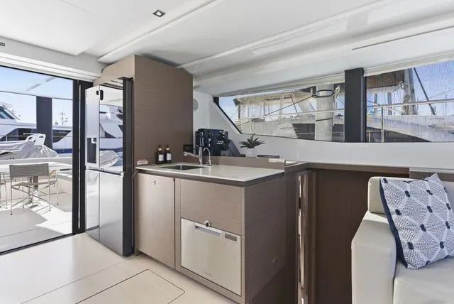 Slide: The Image of Leopard 53 Powercat 2025 - 32