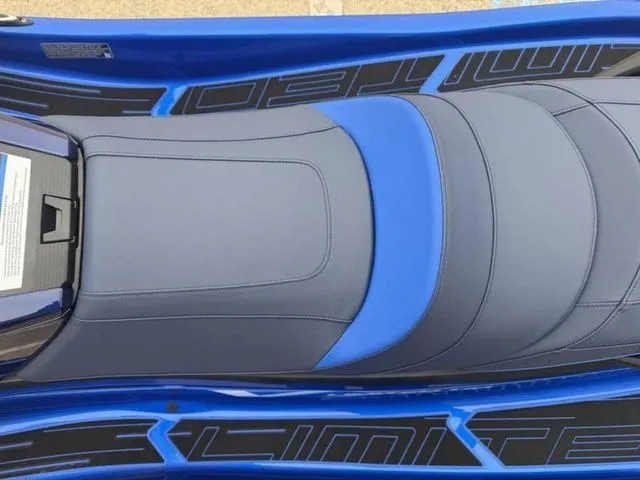 Slide: The Image of Yamaha VX Limited HO 2026 - 14