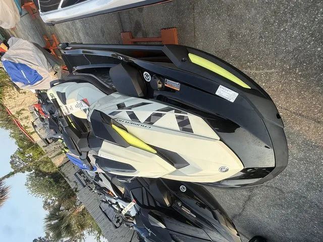 Slide: The Image of Yamaha VX Cruiser HO 2026 - 3