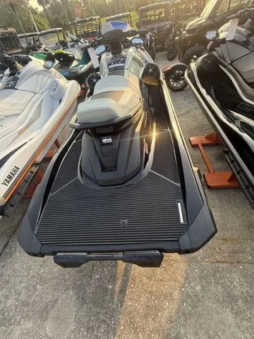 Slide: The Image of Yamaha VX Cruiser HO 2026 - 4