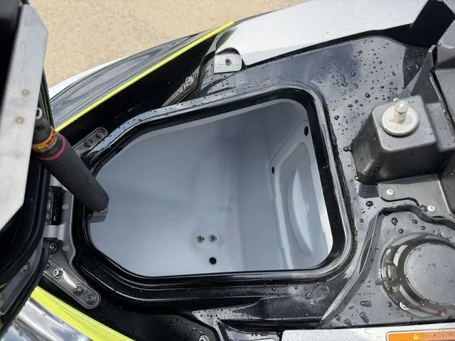 Slide: The Image of Kawasaki Jet Ski® ST® 160X 2026 - 14