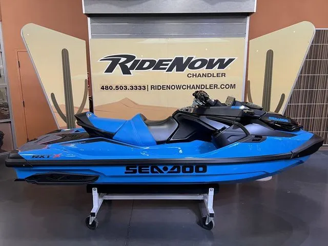 Slide: The Image of Sea-Doo RXT-X 2026 - 18