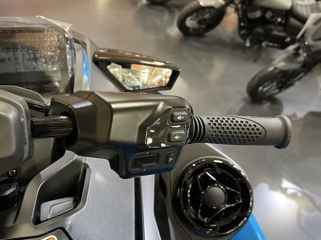 Slide: The Image of Sea-Doo RXT-X 2026 - 9