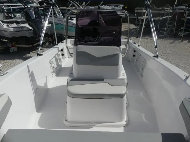 Slide: The Image of Key Largo 1800 Center Console 2023 - 10