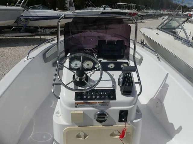 Slide: The Image of Key Largo 1800 Center Console 2023 - 5