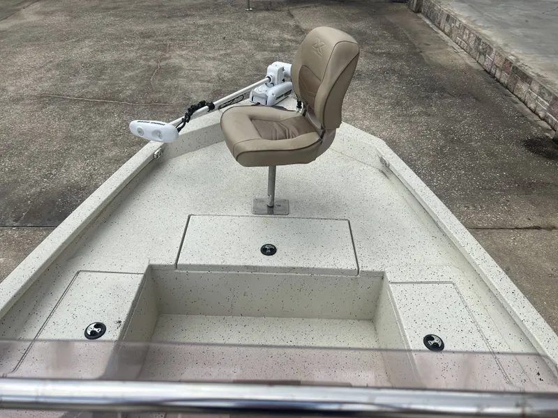 Slide: The Image of Xpress H20B Bay 2021 - 14