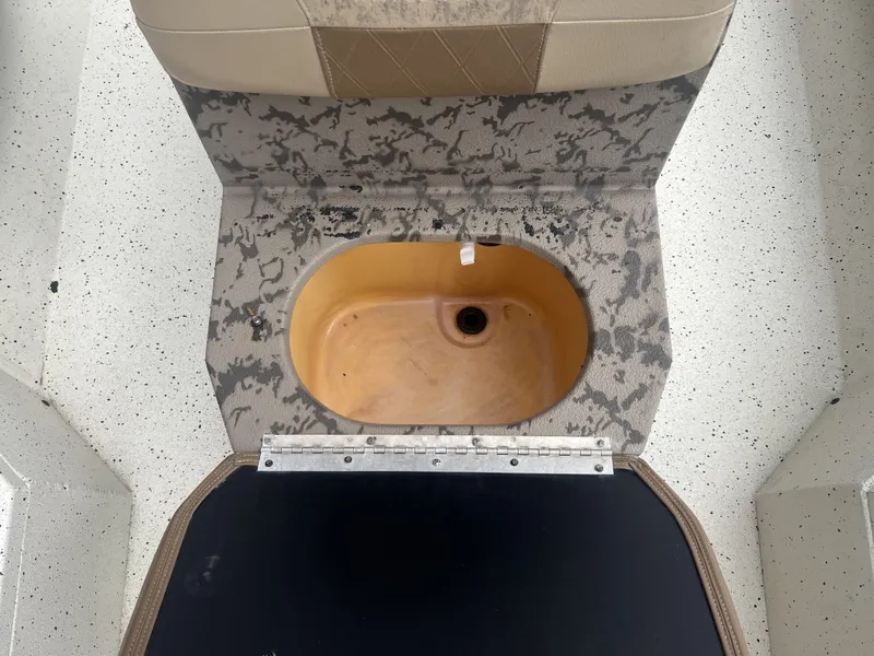 Slide: The Image of Xpress H20B Bay 2021 - 23